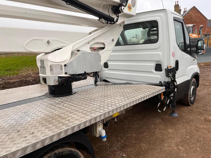 Iveco Fitted with 21m Man Lift