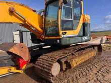 Hyundai 235LCR-9 Excavator 