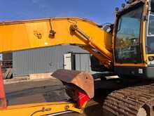 Hyundai 235LCR-9 Excavator 