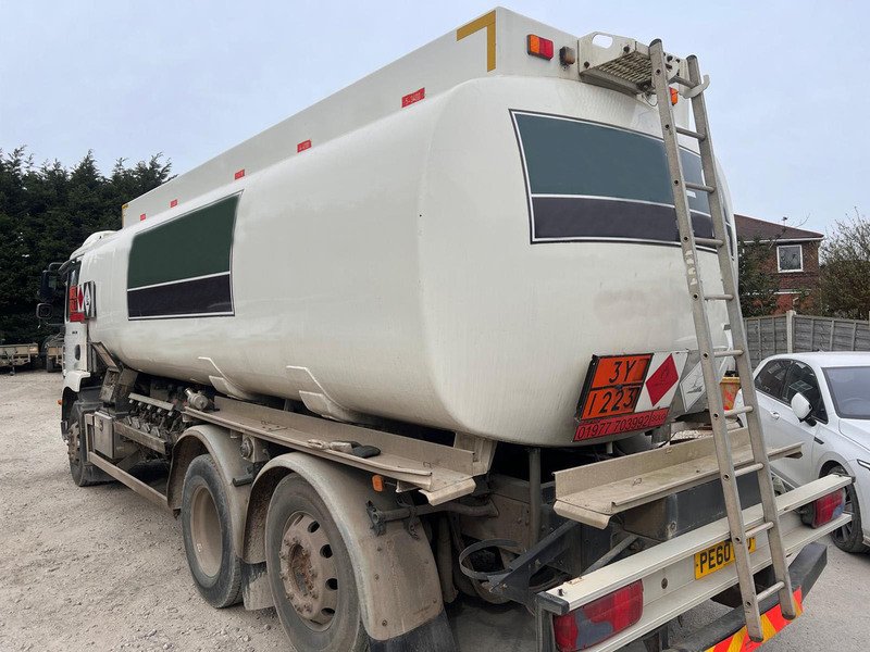 MAN 26.340 Fuel Tanker