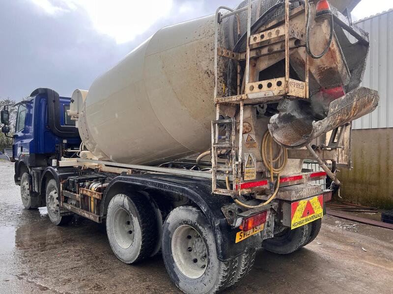 DAF 410 Tipper Mixer Demount