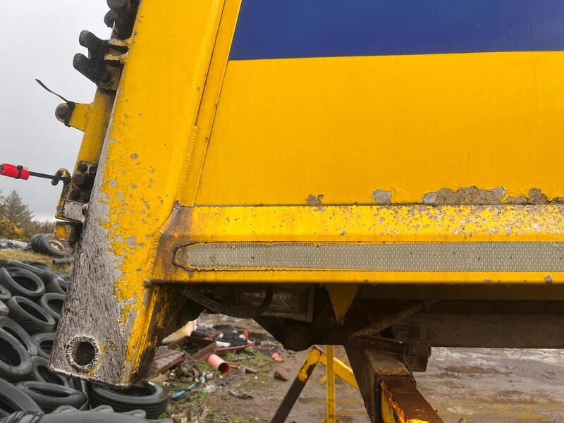 DAF 410 Tipper Mixer Demount