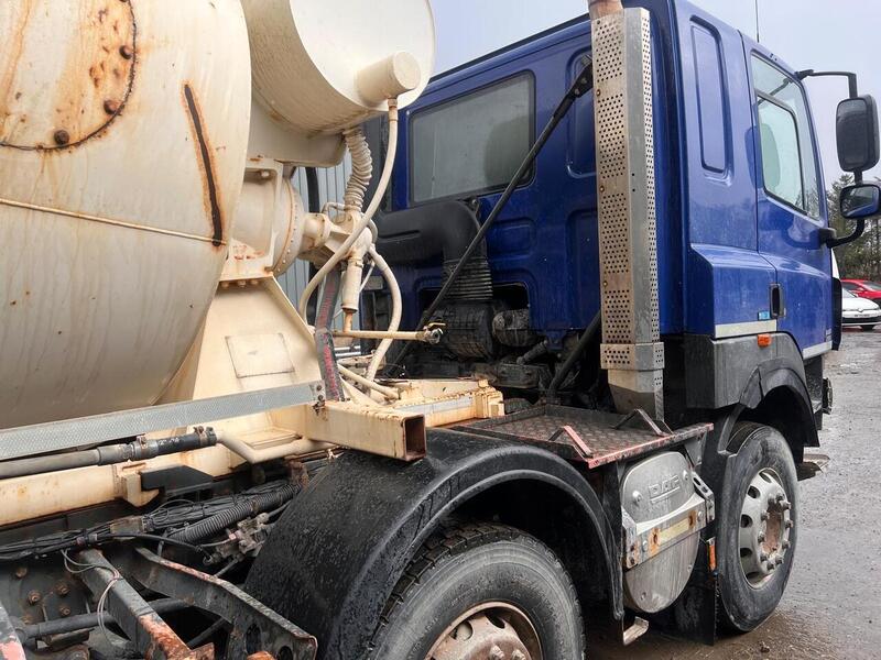 DAF 410 Tipper Mixer Demount