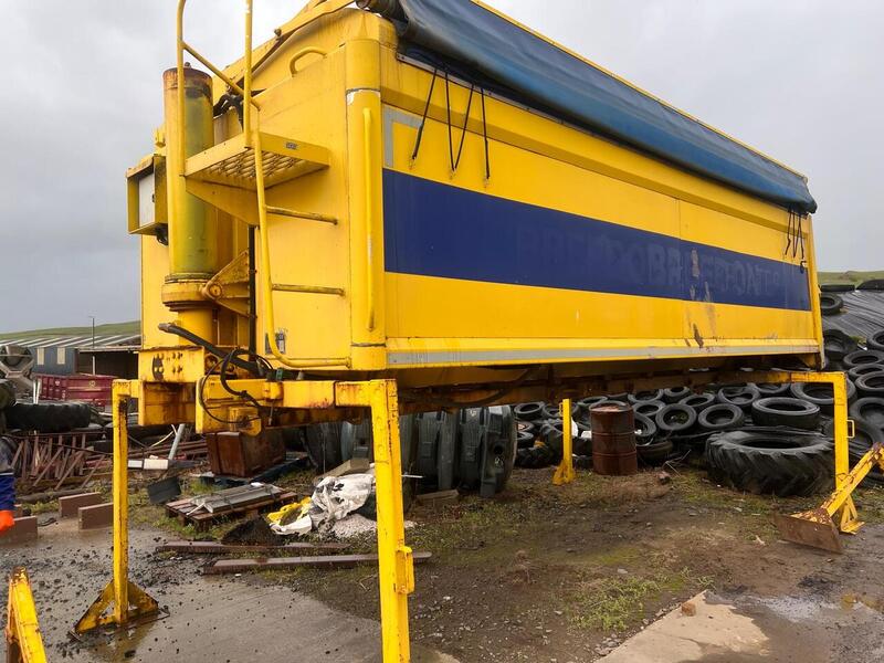 DAF 410 Tipper Mixer Demount