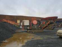 Sandvik UJ440i Tracked Jaw Crusher 