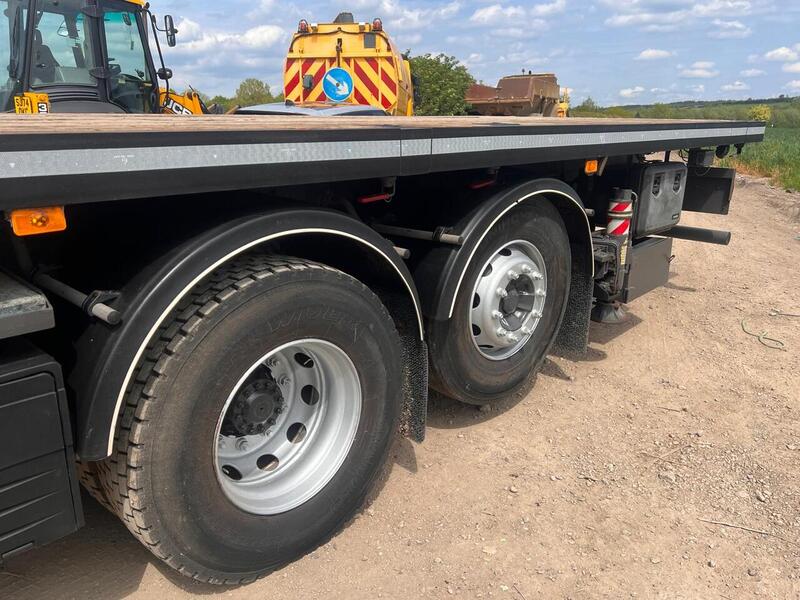 Volvo 460 Fitted with Fassi F660 Crane