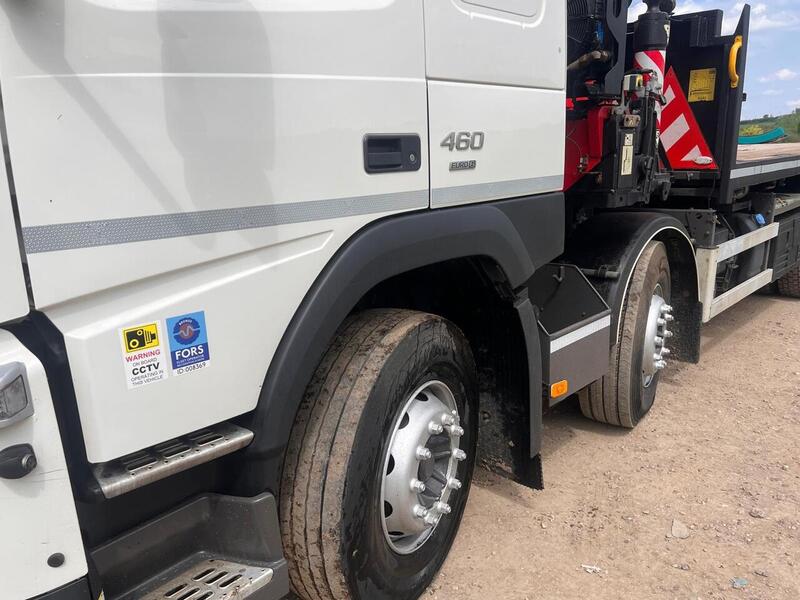 Volvo 460 Fitted with Fassi F660 Crane