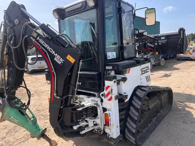 Hidromek Backhoe Loader