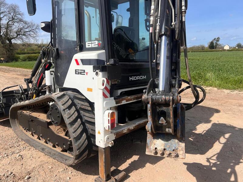 Hidromek Backhoe Loader