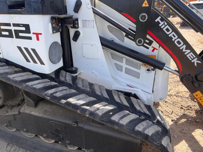 Hidromek Backhoe Loader