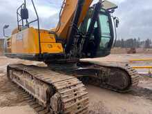 JCB JS370 Excavator 