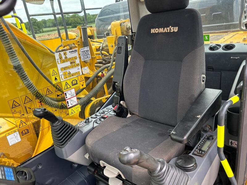 Komatsu Tracked Excavator