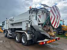 Mercedes-Benz Actros 3241 