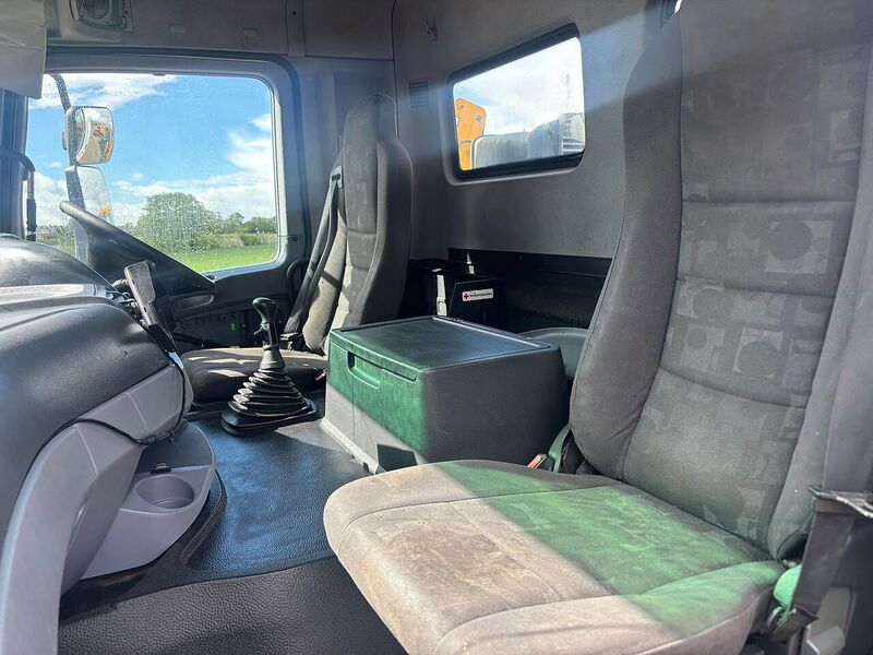 Mercedes-Benz 3241 Jetter & Recyler Tanker