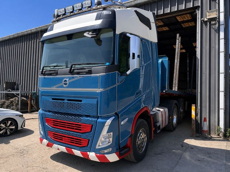 Volvo Globetrotter Tractor Unit