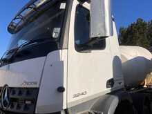 Mercedes-Benz Arocs 3240 Concrete Mixer 