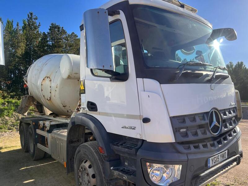 Mercedes-Benz 2632 Concrete Mixer