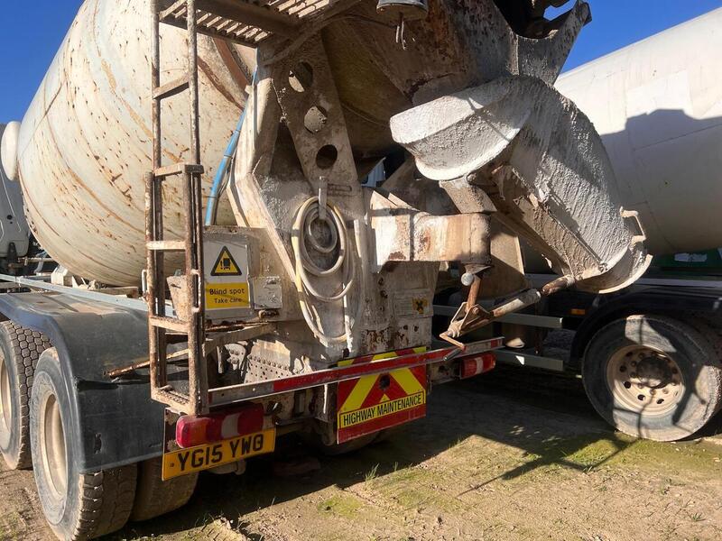 Mercedes-Benz 2632 Concrete Mixer