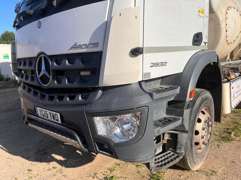 Mercedes-Benz 2632 Concrete Mixer