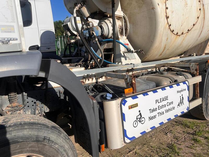 Mercedes-Benz 2632 Concrete Mixer