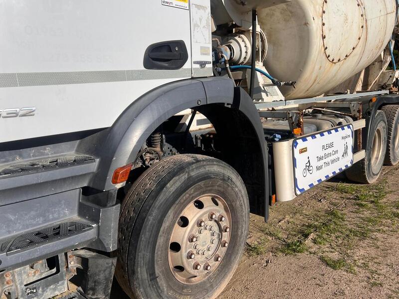 Mercedes-Benz 2632 Concrete Mixer