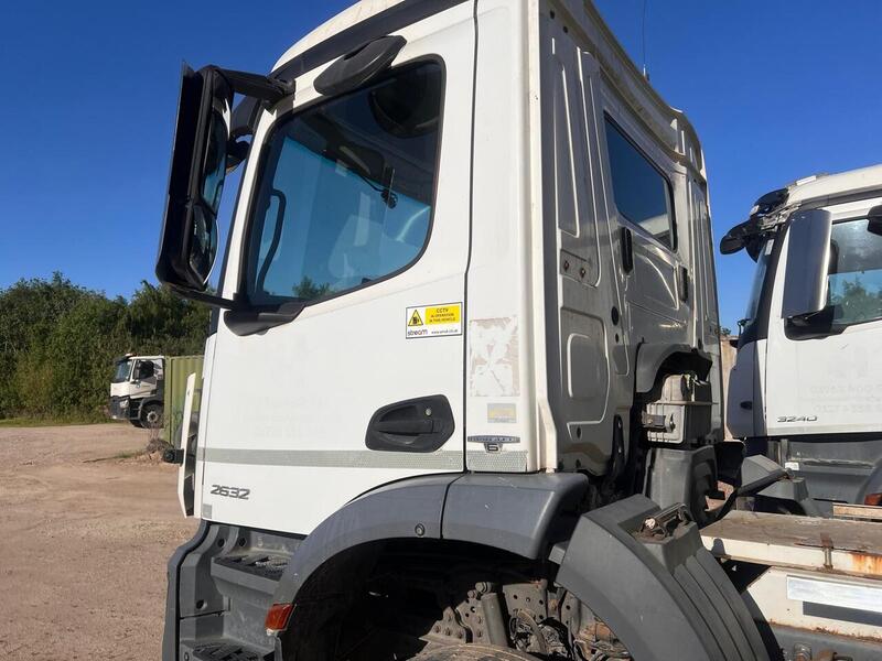 Mercedes-Benz 2632 Concrete Mixer