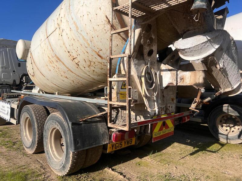 Mercedes-Benz 2632 Concrete Mixer