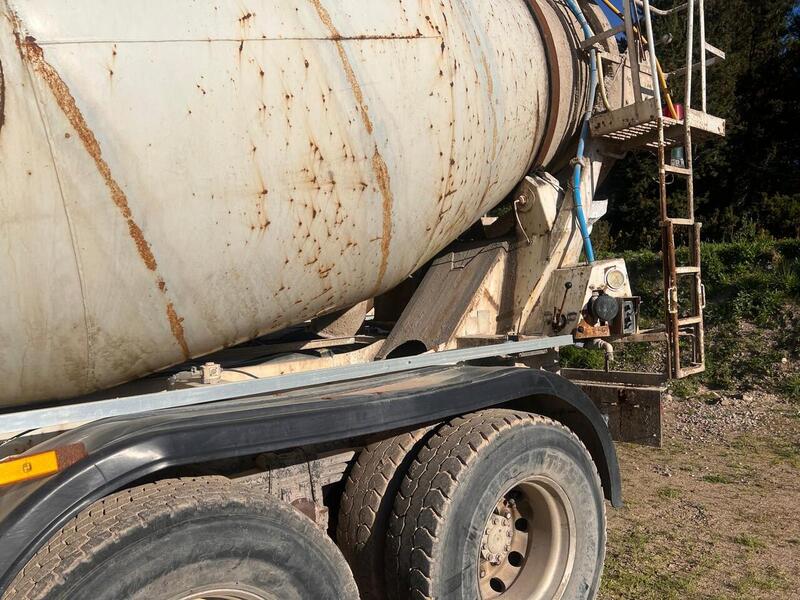 Mercedes-Benz 2632 Concrete Mixer