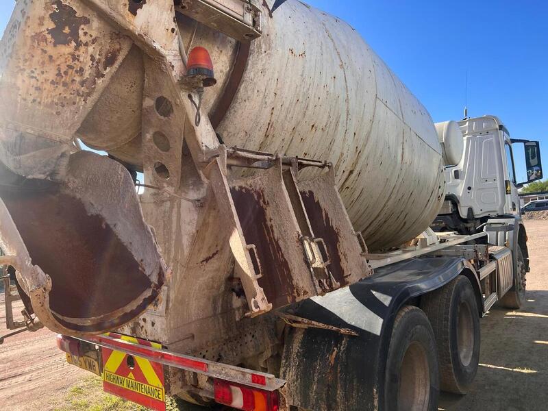 Mercedes-Benz 2632 Concrete Mixer
