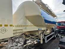 Feldbinder Powder Tanker  
