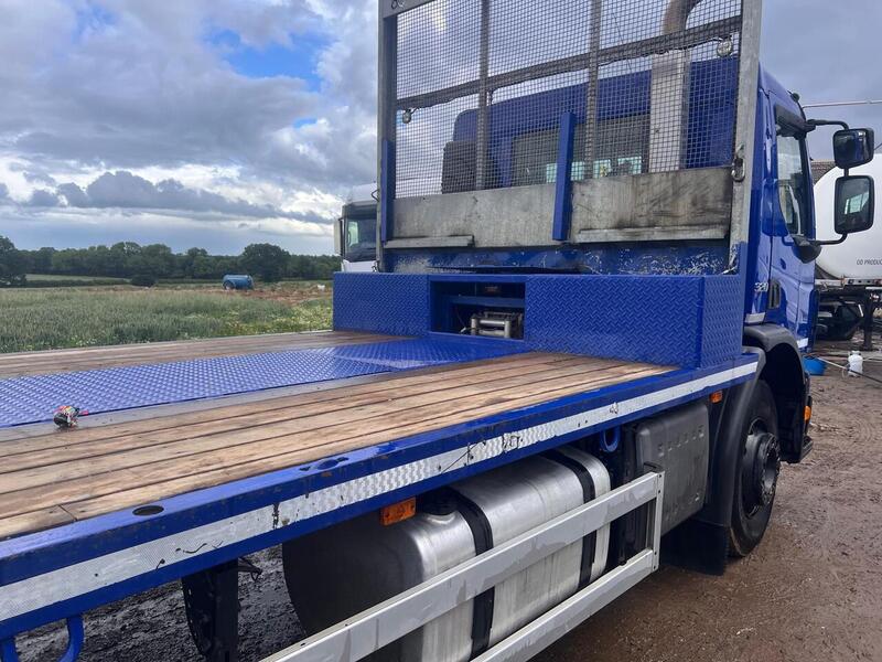 Volvo 320HP 26 Ton Beavertail