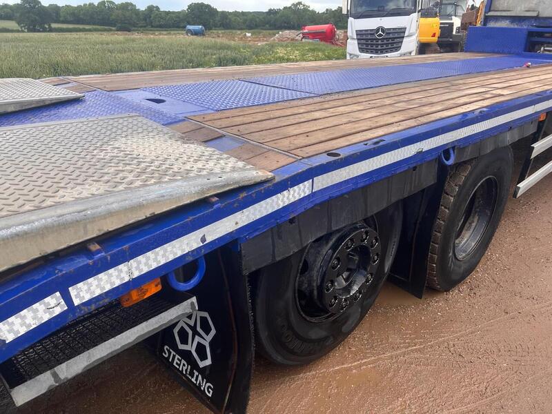 Volvo 320HP 26 Ton Beavertail