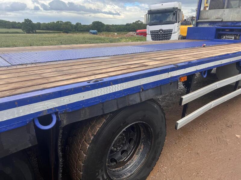 Volvo 320HP 26 Ton Beavertail
