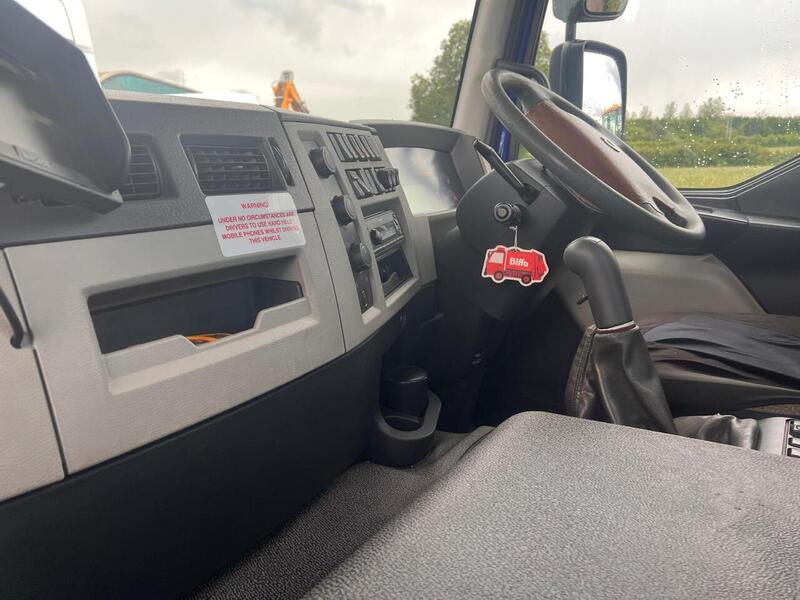 Volvo 320HP 26 Ton Beavertail