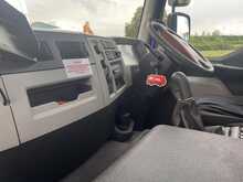 Volvo FE 320HP 26 Ton Beavertail 
