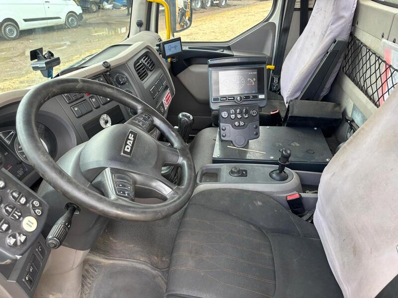 DAF 230 FA Road Sweepers