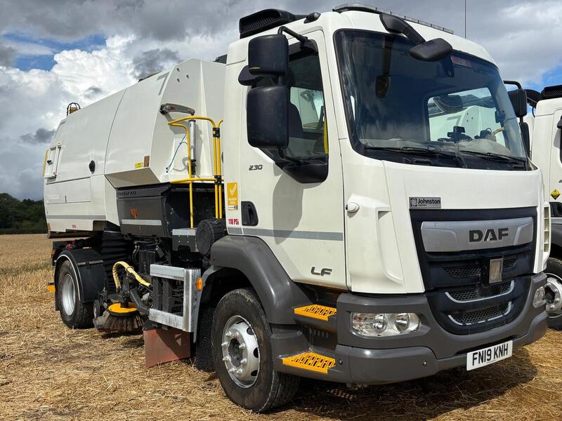DAF 230 FA Road Sweepers