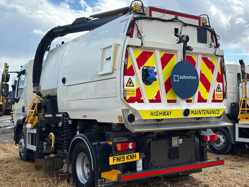 DAF 230 FA Road Sweepers