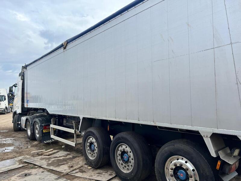 Wilcox Tipping Trailer