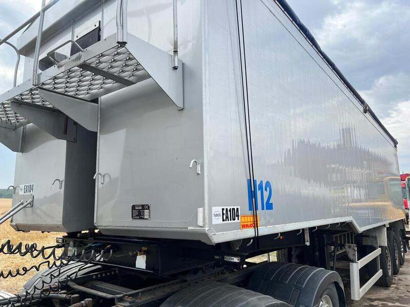 Wilcox Tipping Trailer