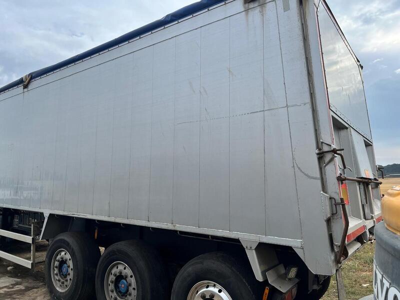 Wilcox Tipping Trailer
