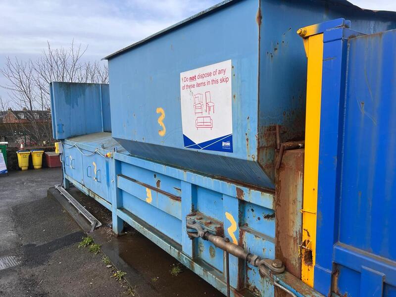 Compoman Ex Council  Skip Compactor 
