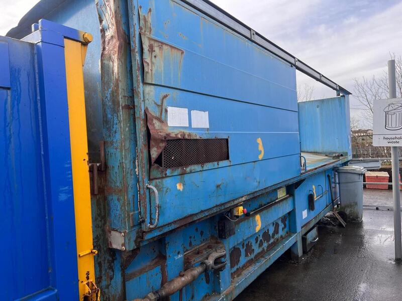 Compoman Ex Council  Skip Compactor 