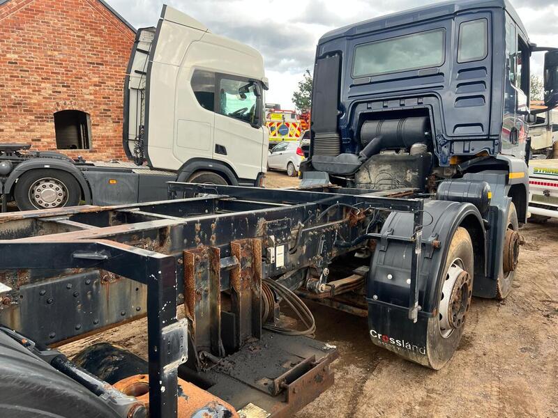MAN 32.360 Chassis Cab