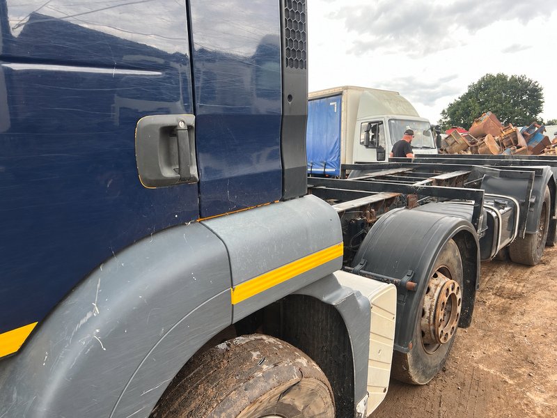 MAN 32.360 Chassis Cab