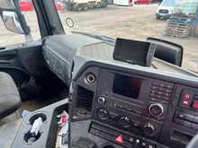 Mercedes-Benz 3240 Tipper with Palfinger Grab 