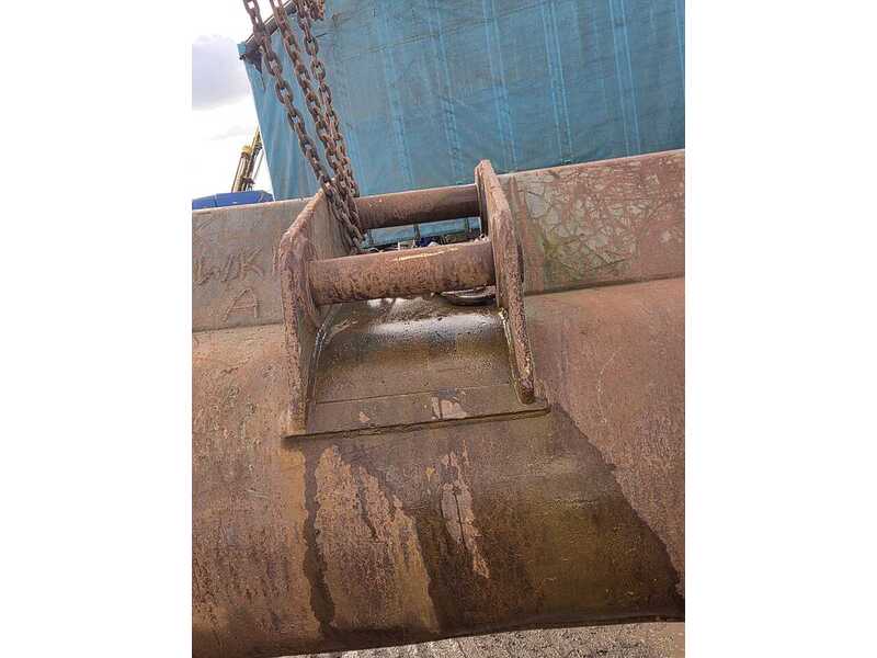 Selection of Digging Buckets Attachments 
