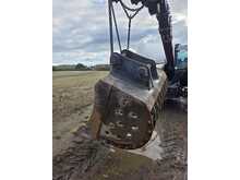 Selection of Digging Buckets to fit 20-24 ton Excavators  