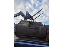 Selection of Digging Buckets to fit 20-24 ton Excavators  