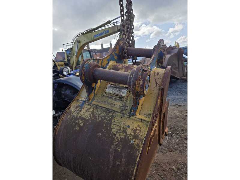 Selection of Digging Buckets Attachments 